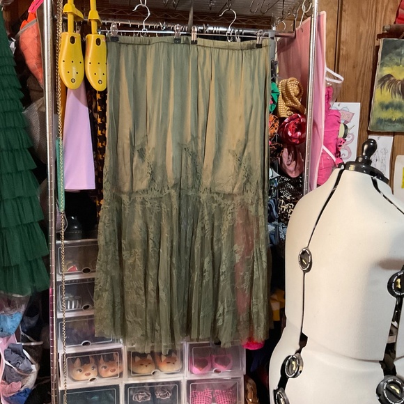 Anthropologie moss green maxi slip skirt satin and lace plus size 3X olive NWOT - Picture 5 of 16